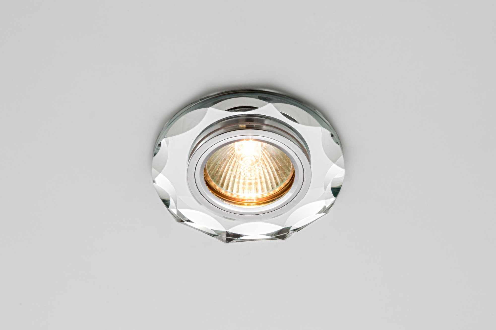 Встраиваемый светильник Crystal 50 Max Light